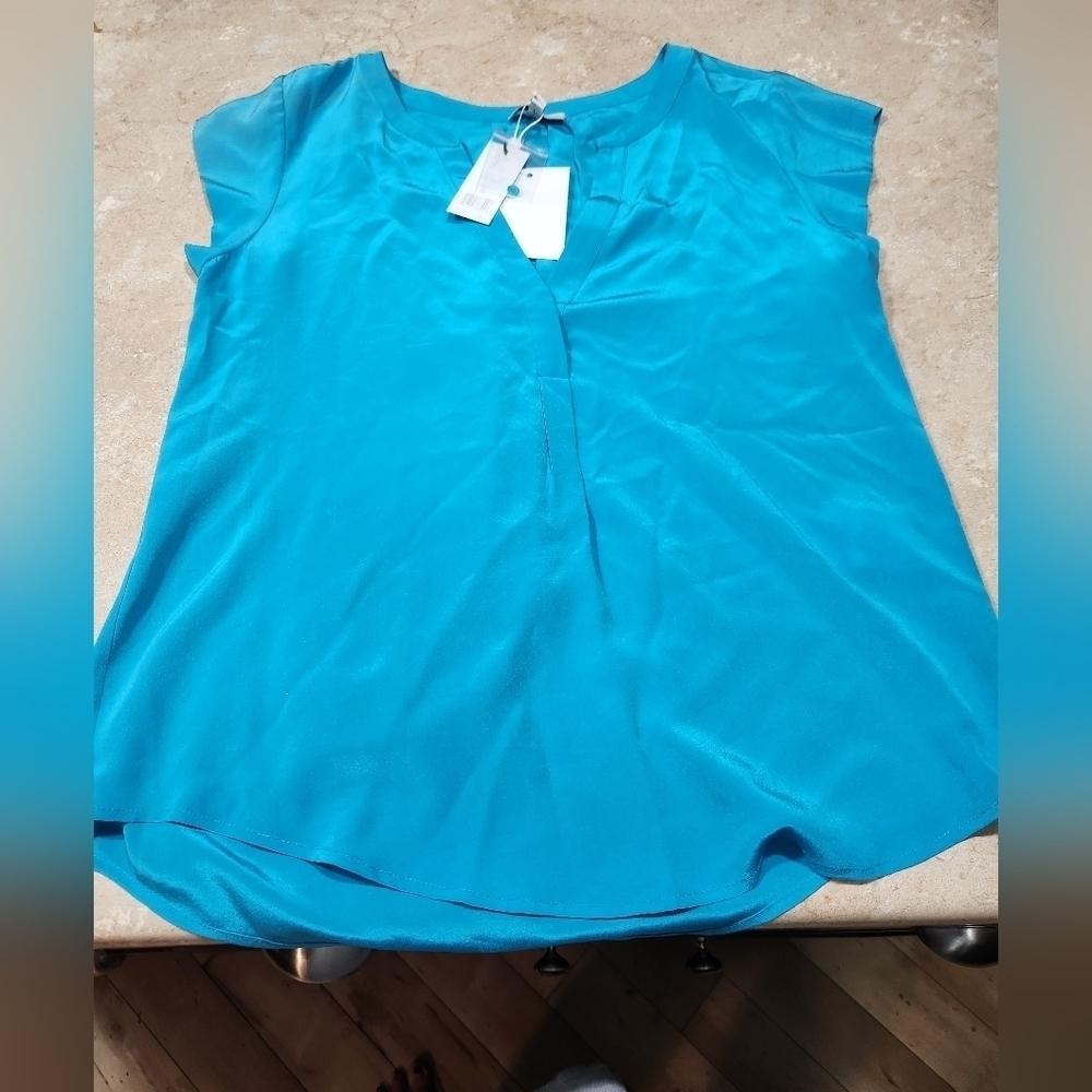 𝅺joie,flutter SLEEVE, BLUE, 100% SILK, SIZE SMALL